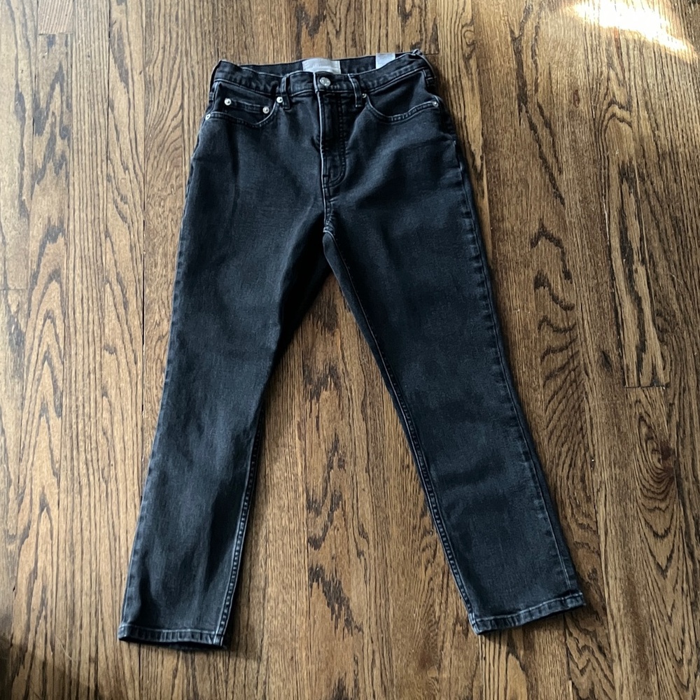 Everlane The Original Cheeky Jean, Washed Black, Size 26, 26.5” inseam